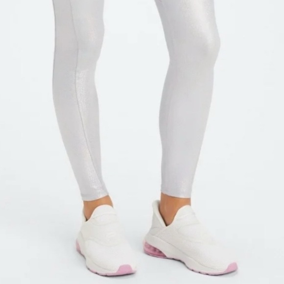 Fabletics Oasis pureluxe holographic leggings size L - Picture 5 of 5